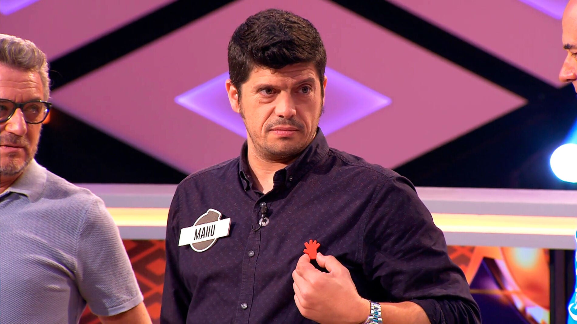El p&uacute;blico de '&iexcl;Boom!' a grito de 'No es no' tras conocer la historia del pin de Manu