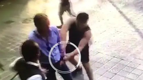 Roban a un hombre un reloj valorado en 40.000 euros Roban a un hombre un reloj valorado en 40.000 euros