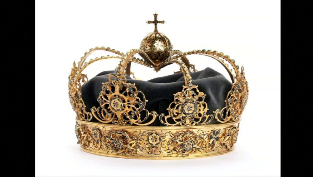Roban dos valiosas coronas de los reyes suecos del siglo XVII