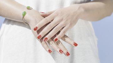 Lucir unas uñas perfectas empieza por comer bien.