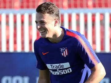 Arias en un entrenamiento con el Atlético de Madrid Arias en un entrenamiento con el Atlético de Madrid