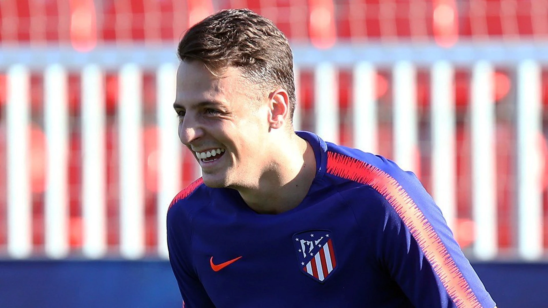 Arias en un entrenamiento con el Atlético de Madrid Arias en un entrenamiento con el Atlético de Madrid
