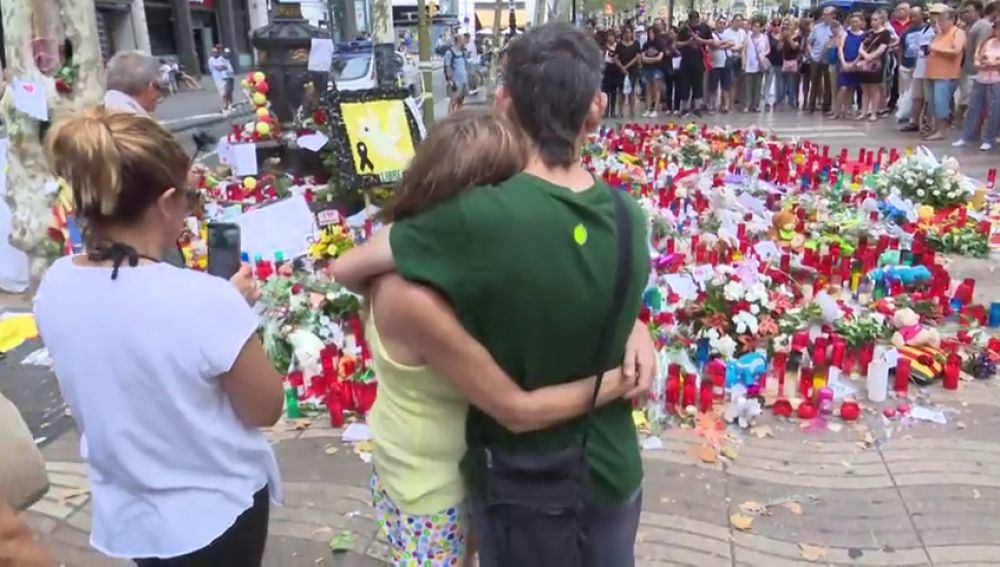 El cerebro de los atentados de Barcelona sigue libre