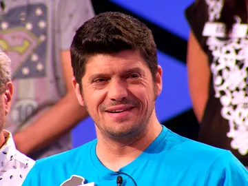 Manu se ríe de la pronunciación de Juanra Bonet Manu se ríe de la pronunciación de Juanra Bonet