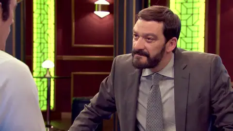 Arturo se enfrenta a su hijo: "Llanos está a punto de arruinar su vida por ti" Arturo se enfrenta a su hijo: "Llanos está a punto de arruinar su vida por ti"