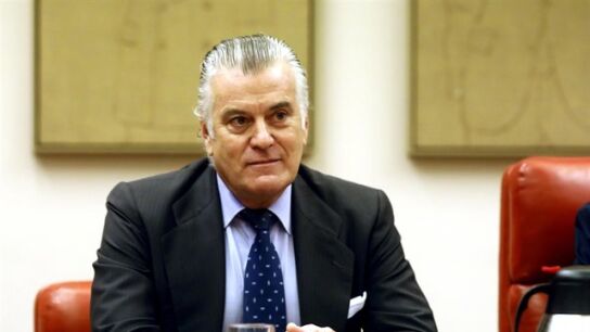 Luis B&aacute;rcenas