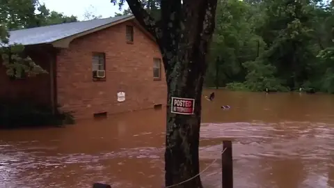 LAS LLUVIAS TORRENCIALES OBLIGAN A EVACUAR PARTES DEL ESTADO DE VIRGINIA LAS LLUVIAS TORRENCIALES OBLIGAN A EVACUAR PARTES DEL ESTADO DE VIRGINIA