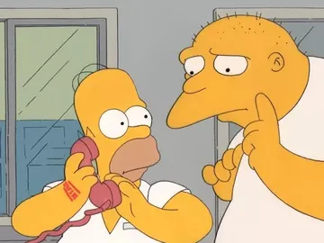 'Lisa hoy es tu cumple' 'Lisa hoy es tu cumple'