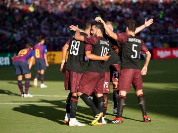 André Silva y sus compañeros celebran el gol ante el Barcelona