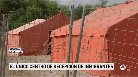 Cádiz abre el primer centro de recepción de inmigrantes Cádiz abre el primer centro de recepción de inmigrantes