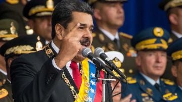 Nicolás Maduro durante el acto televisado con militares antes de la explosión