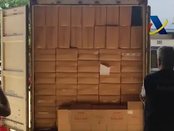 Intervenidas en el Puerto de Barcelona 1,5 millones de cajetillas de tabaco de contrabando Intervenidas en el Puerto de Barcelona 1,5 millones de cajetillas de tabaco de contrabando