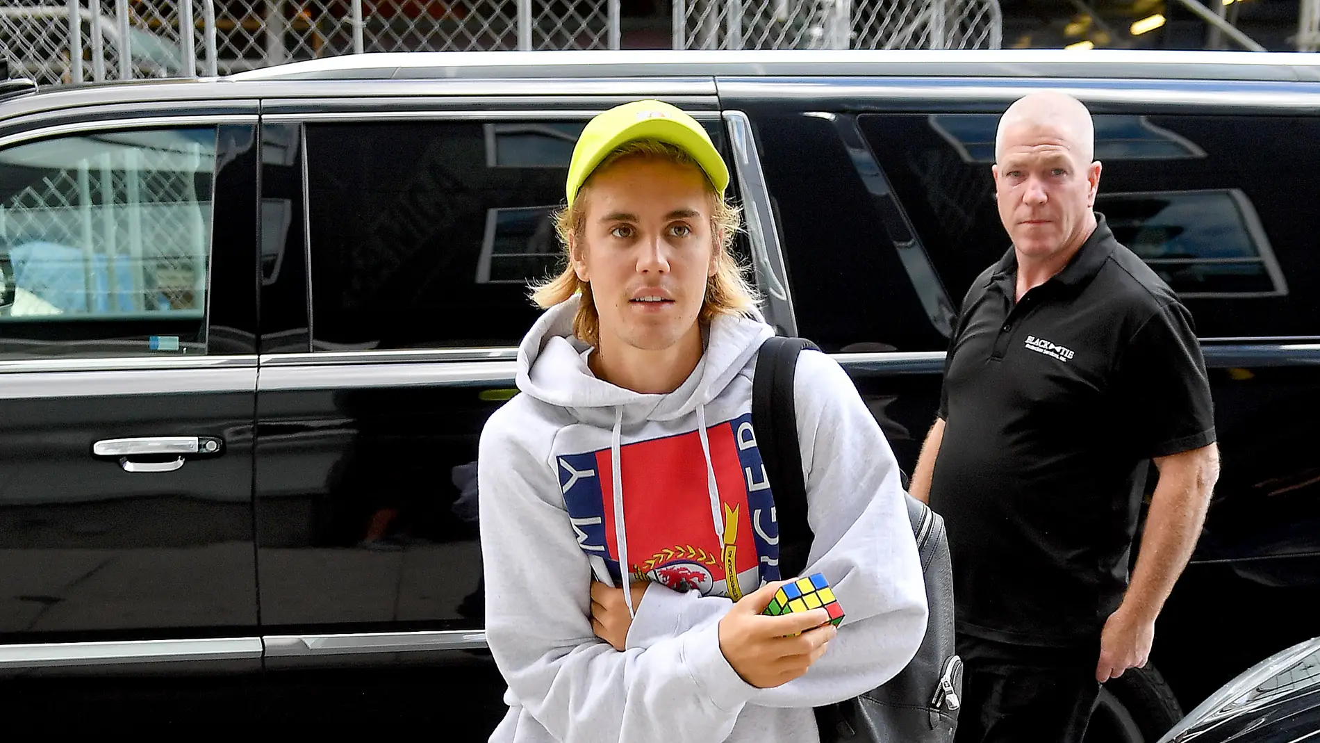Justin Bieber intenta armar el rompecabezas de su vida por las calles de Nueva York