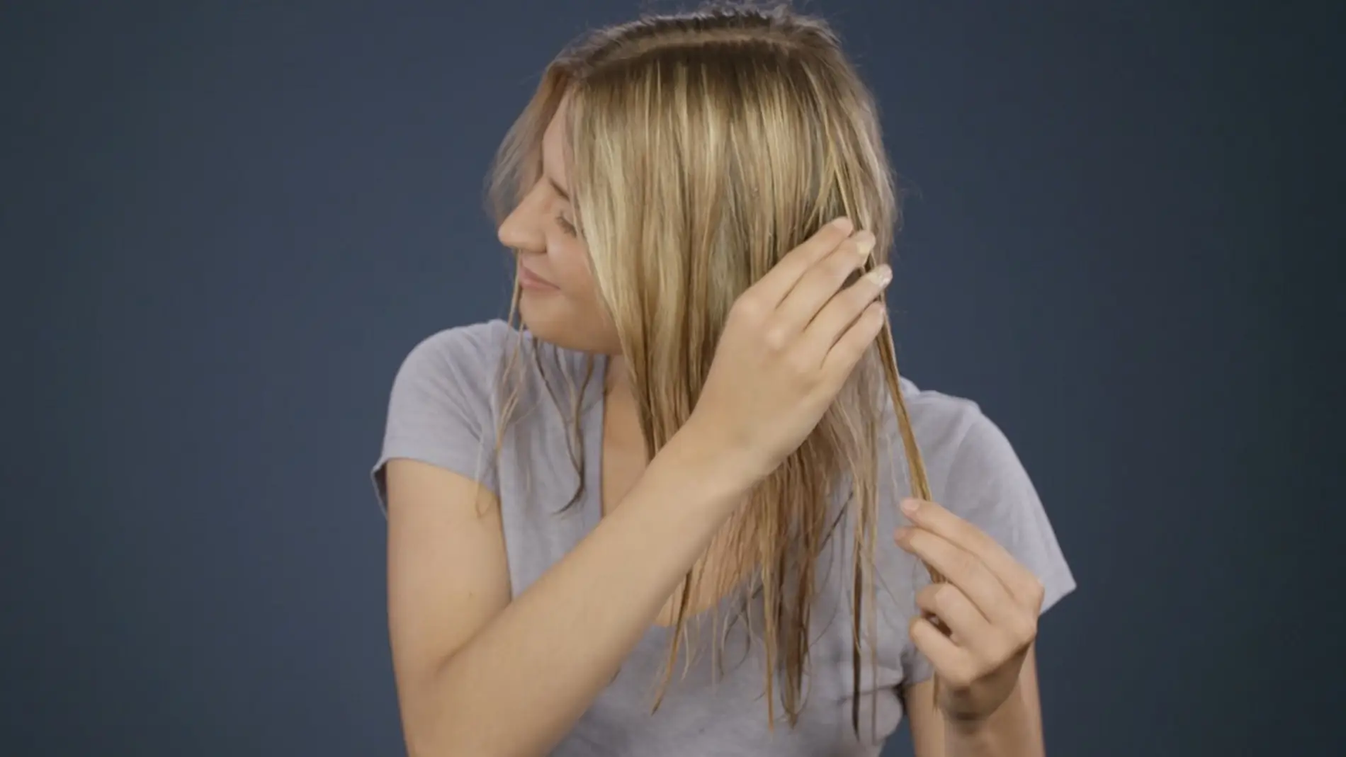 Cómo conseguir el pelo liso sin utilizar la plancha