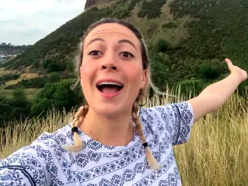 María Villalón: "Me encanta imitar y pasármelo bien en el escenario" María Villalón: "Me encanta imitar y pasármelo bien en el escenario"