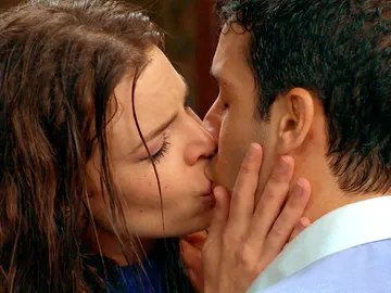 María renuncia a su sueño en París por Ignacio María renuncia a su sueño en París por Ignacio