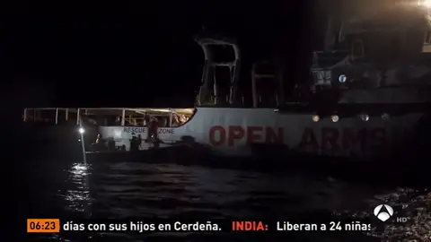 Algeciras espera la llegada del Open Arms con 87 inmigrantes a bordo Algeciras espera la llegada del Open Arms con 87 inmigrantes a bordo