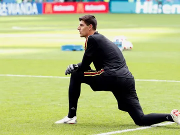 Courtois en un entrenamiento con la selección belga Courtois en un entrenamiento con la selección belga