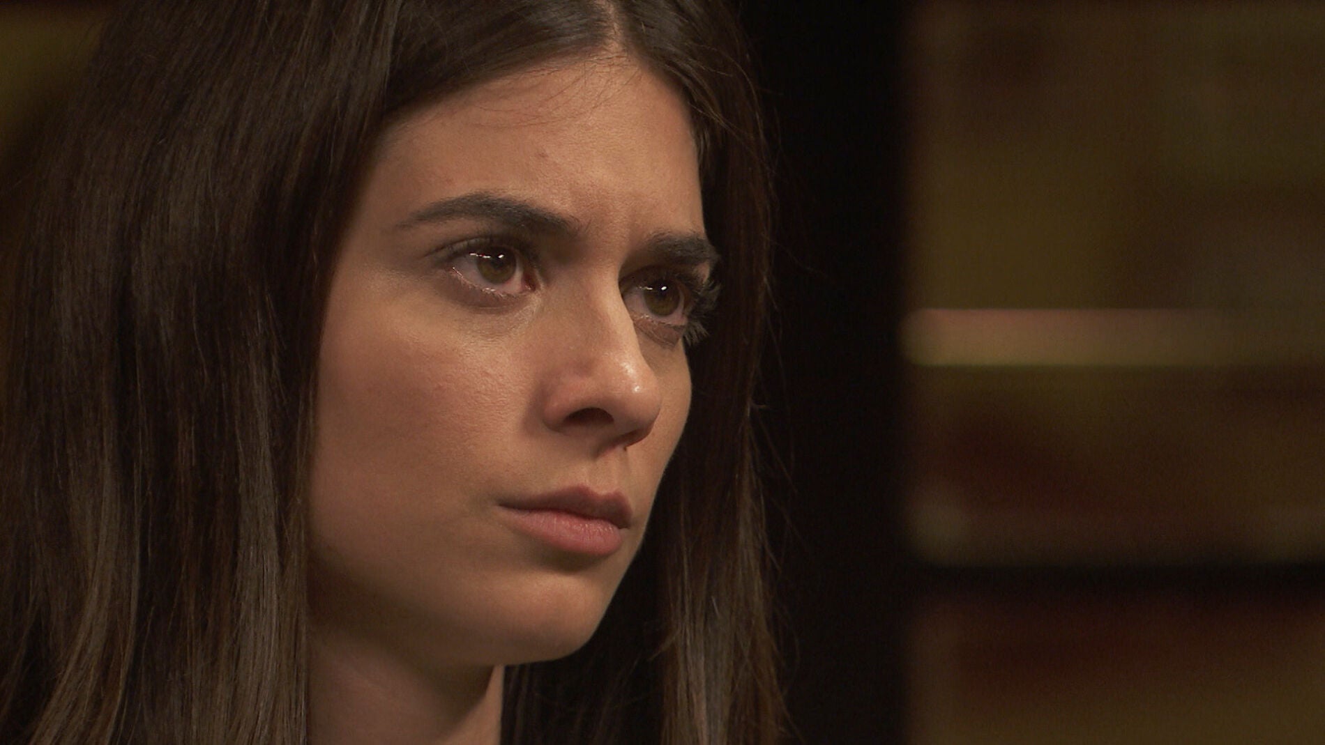 Elsa: "No s&eacute; de qu&eacute; tenemos que hablar Isaac, con tus actos lo has dicho todo"