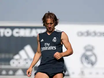 Luka Modric vuelve a entrenarse con el Madrid Luka Modric vuelve a entrenarse con el Madrid