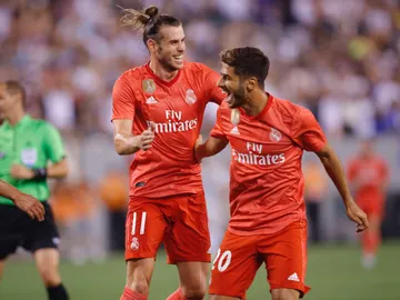 Bale y Asensio celebran el gol del Real Madrid Bale y Asensio celebran el gol del Real Madrid