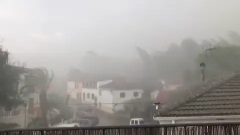 Desperfectos tras una fuerte tormenta en Mogón Desperfectos tras una fuerte tormenta en Mogón