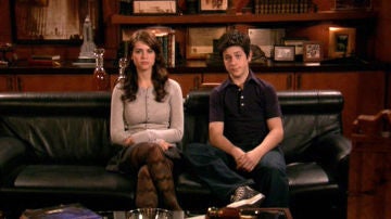 Penny y Luke Mosby (Lyndsy Fonseca y David Henrie) Penny y Luke Mosby (Lyndsy Fonseca y David Henrie)