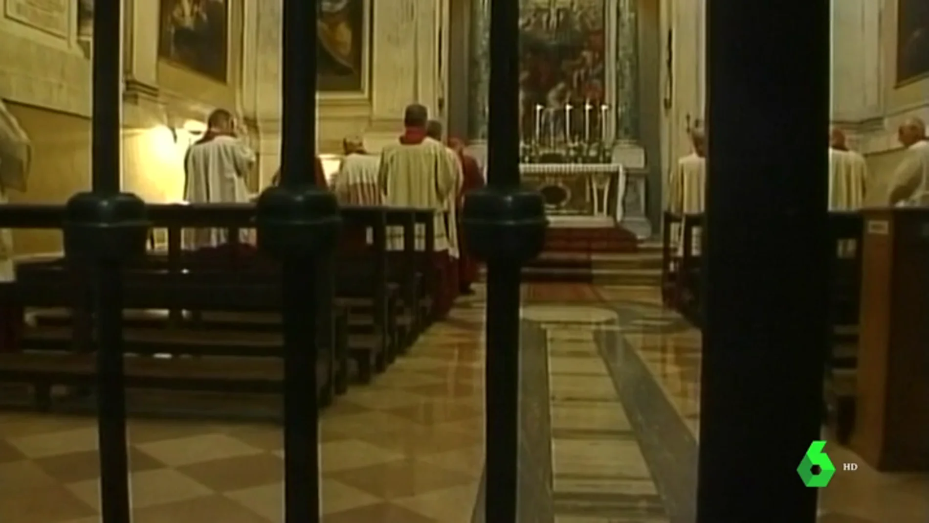 El Vaticano conocía los crímenes sexuales de los curas de EEUU: "Tenían la llave a archivos secretos" El Vaticano conocía los crímenes sexuales de los curas de EEUU: "Tenían la llave a archivos secretos"