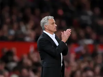 Mourinho, en un partido del United Mourinho, en un partido del United