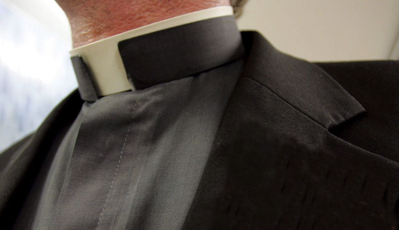 Imagen de archivo de un sacerdote Imagen de archivo de un sacerdote