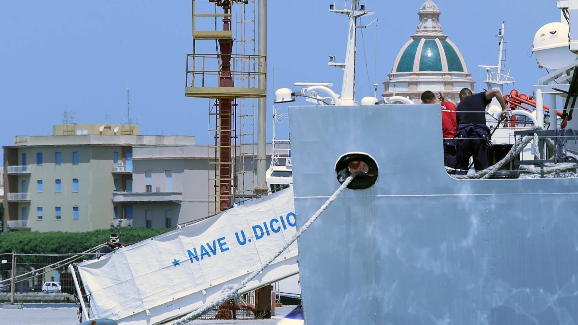 El barco de la Guardia Costera italiana 'Diciotti' El barco de la Guardia Costera italiana 'Diciotti'