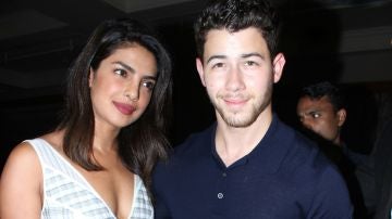 Priyanka Chopra y Nick Jonas en Bombay
