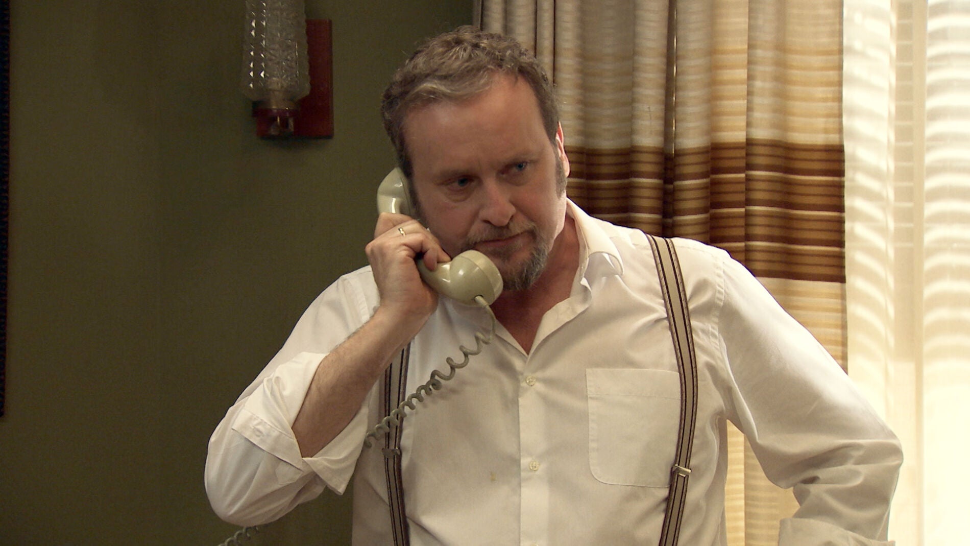 Ortega consigue parar la entrevista que iba a desenmascararle