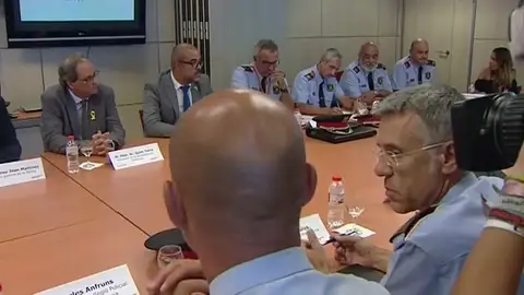 Torra preside la reunión del Gabinete Antiterrorista tras el ataque a una comisaría en Cornellà Torra preside la reunión del Gabinete Antiterrorista tras el ataque a una comisaría en Cornellà