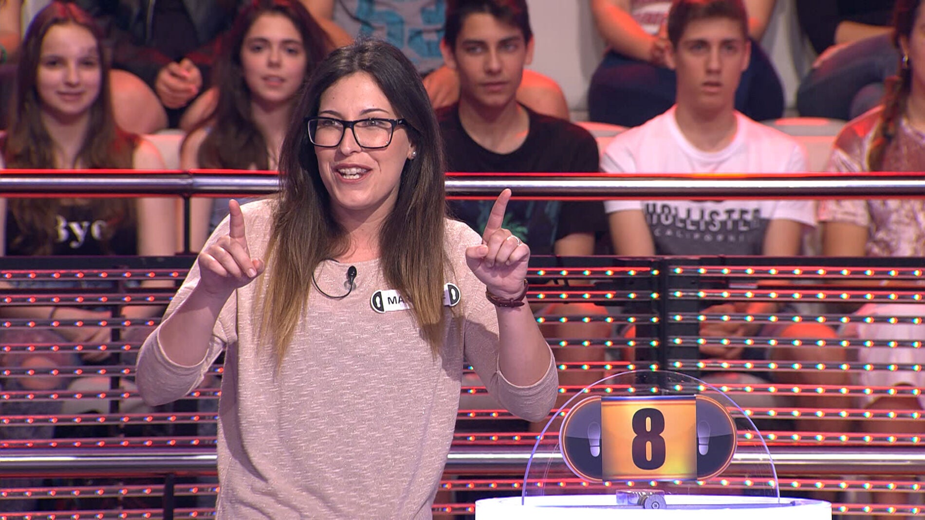 Conoce a la concursante que hace la competencia a Arturo Valls al animar el plat&oacute;