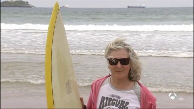 Laura Revuelta, la pionera del surf en España: 