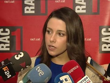 Arrimadas insiste en la aplicación del 155 en Cataluña y acusa a Torra de utilizar a los Mossos como una "policía política"