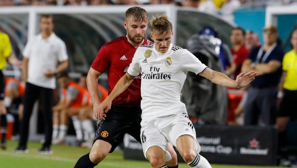 Martin Odegaard en un partido con el Real Madrid