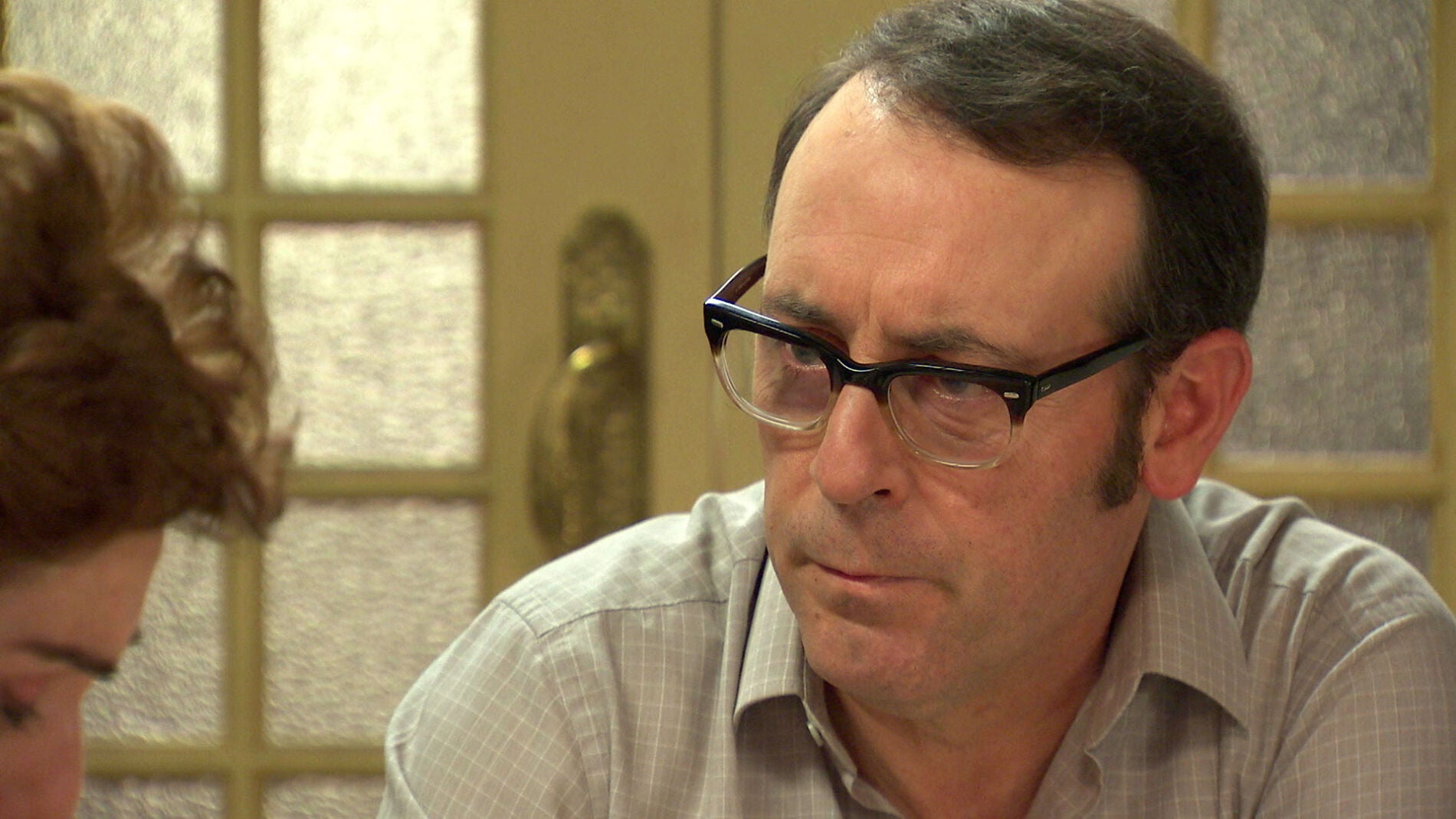  Benito intenta comprender a Benigna: "&iquest;Qu&eacute; te llev&oacute; a matar a un hombre?"