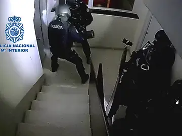 La Policia Nacional detiene a seis personas especializadas en "vuelcos" a narcos La Policia Nacional detiene a seis personas especializadas en "vuelcos" a narcos