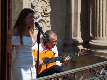 Amaia inaugura el Flamenco On Fire Amaia inaugura el Flamenco On Fire