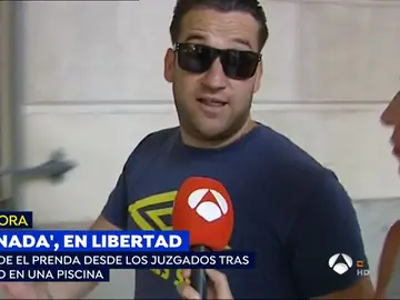 La reacción de 'El Prenda' desde los juzgados tras ser vetado en una piscina La reacción de 'El Prenda' desde los juzgados tras ser vetado en una piscina