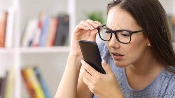 Mujer sorprendida