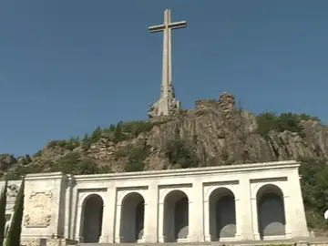 Las visitas al Valle de los Caídos suben un 50% desde el anuncio del Gobierno sobre la exhumación de Franco Las visitas al Valle de los Caídos suben un 50% desde el anuncio del Gobierno sobre la exhumación de Franco