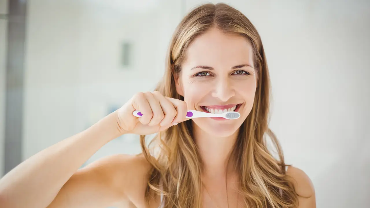 Cepillándose los dientes