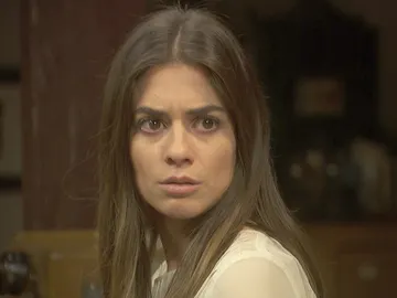 Elsa recibe una visita inesperada en Puente Viejo Elsa recibe una visita inesperada en Puente Viejo