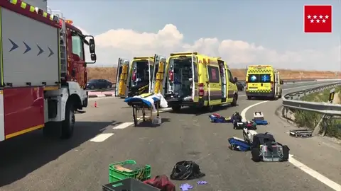 Fallece un hombre tras un choque entre dos vehículos en una rotonda de Paracuellos del Jarama Fallece un hombre tras un choque entre dos vehículos en una rotonda de Paracuellos del Jarama