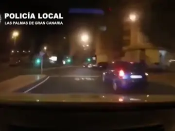 INTENSA PERSECUCIÓN DE UN VEHÍCULO QUE SE HABÍA DADO A LA FUGA EN UN CONTROL INTENSA PERSECUCIÓN DE UN VEHÍCULO QUE SE HABÍA DADO A LA FUGA EN UN CONTROL