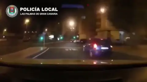 INTENSA PERSECUCIÓN DE UN VEHÍCULO QUE SE HABÍA DADO A LA FUGA EN UN CONTROL INTENSA PERSECUCIÓN DE UN VEHÍCULO QUE SE HABÍA DADO A LA FUGA EN UN CONTROL