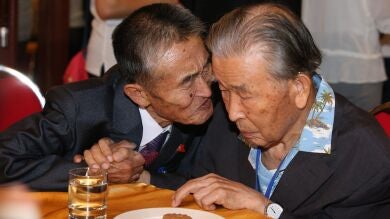 Los norcoreanos despiden, entre emoción y lágrimas, a sus familiares de Corea del Sur: muchos ya no se volverán a ver